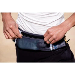 CEINTURE HYDRATATION TRAIL RUNNING - PORTE BÂTONS - POCHE TÉLÉPHONE IMPERMÉABLE -Sport Vêtements Magasin ceinture hydratation trail running porte batons poche telephone impermeable 2