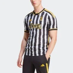 ADIDAS Maillot Domicile Juventus Adulte Saison 2023 2024 10 ADIDAS Maillot Domicile Juventus Adulte Saison 2023 2024 -Sport Vêtements Magasin maillot domicile juventus adulte saison 2023 2024 2