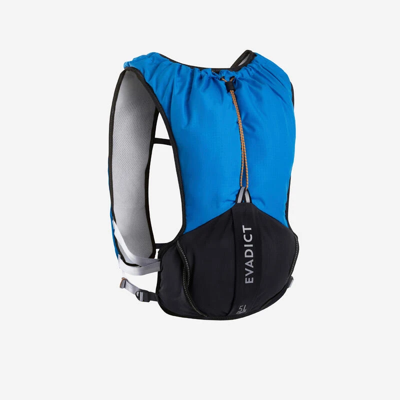SAC TRAIL RUNNING 5L BLEU - VENDU AVEC POCHE À EAU 1L 1 SAC TRAIL RUNNING 5L BLEU - VENDU AVEC POCHE À EAU 1L