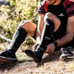 BV Sport Socquettes SCR ONE EVO Bleu Nuit/rouge 9 BV Sport Socquettes SCR ONE EVO Bleu Nuit/rouge -Sport Vêtements Magasin socquettes scr one evo bleu nuitrouge 4