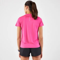 Kalenji T-shirt De Running Respirant Femme - KIPRUN Run 100 Bleu Fuchsia -Sport Vêtements Magasin t shirt de running respirant femme kiprun run 100 bleu fuchsia 3